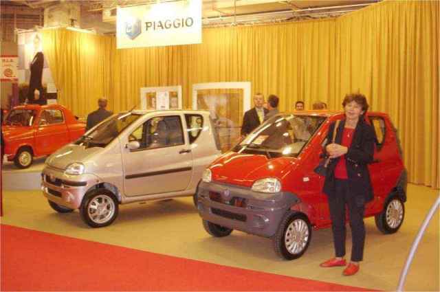 en 2004 PIAGGIO revient au MONDIAL DE L'AUTOMOBILE ... 